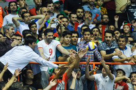 دیدار والیبال تیم‌های ملی ایران و لهستان